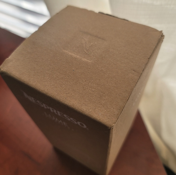 PORCELAIN COFFEE MUGS -by Nespresso - Picture 10 of 11